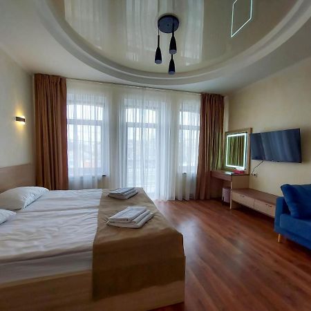 Graff Hotel Dnipro Esterno foto