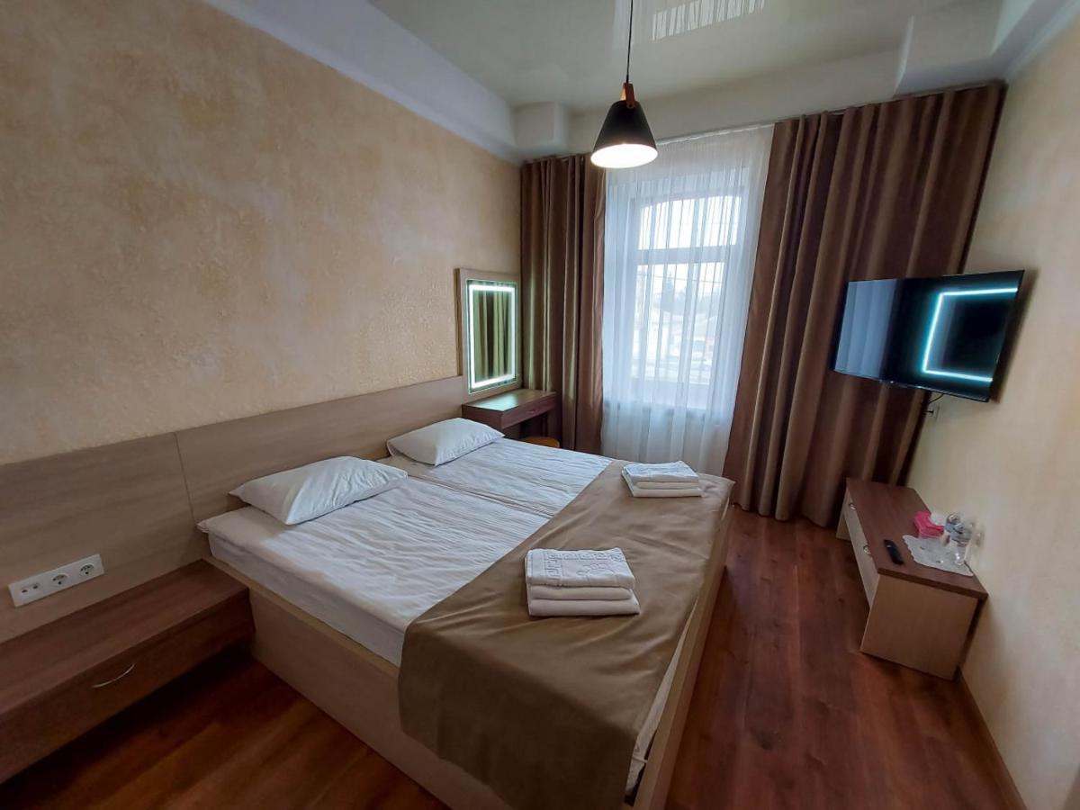 Graff Hotel Dnipro Esterno foto