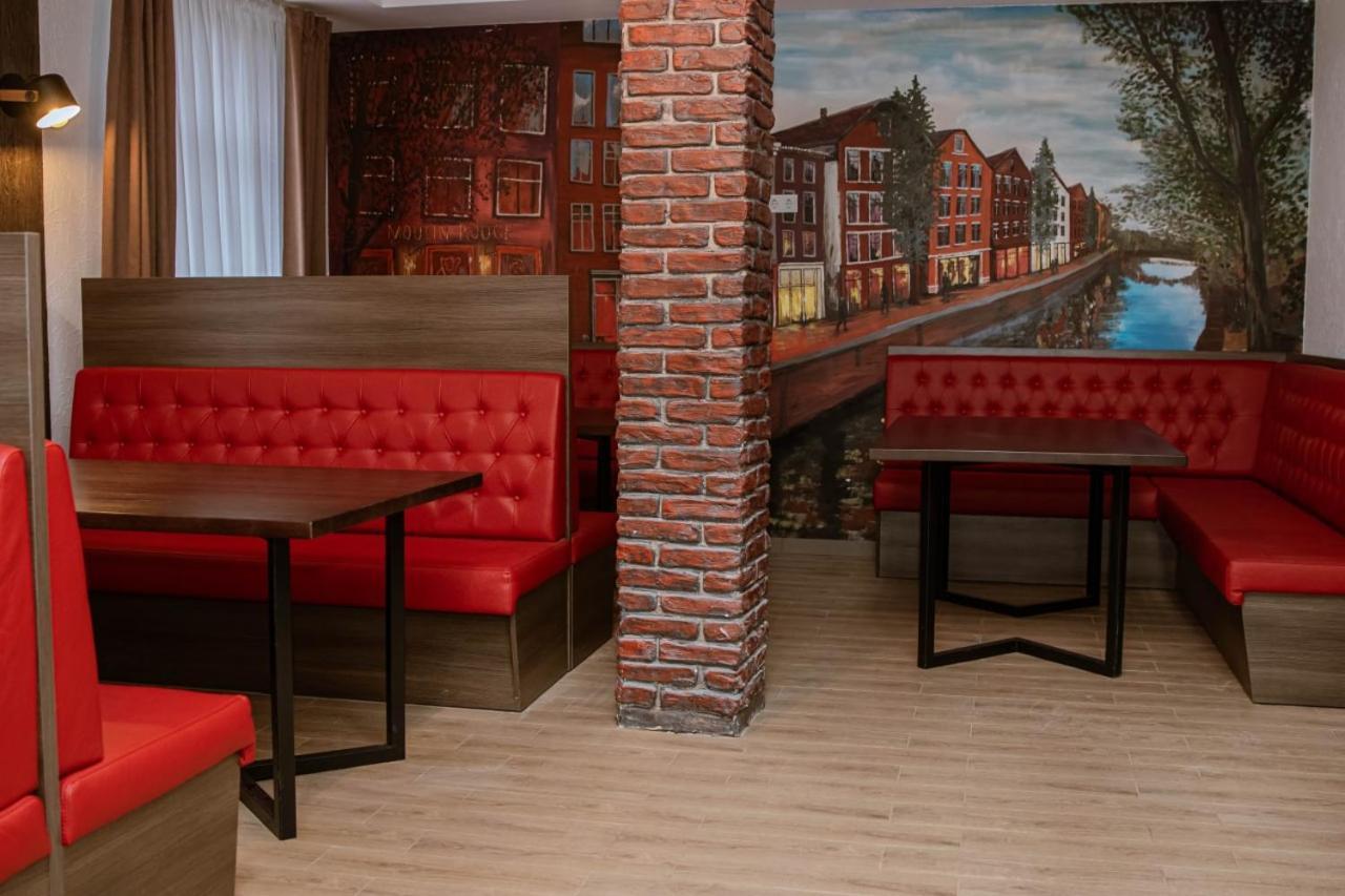 Graff Hotel Dnipro Esterno foto